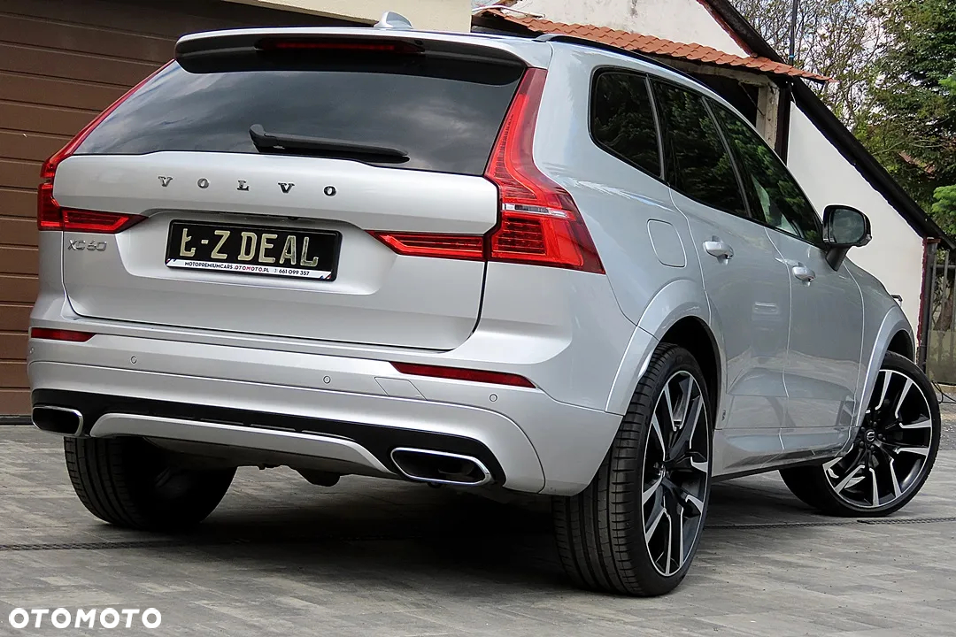 Volvo XC 60 B5 D AWD Ultimate Dark - 10