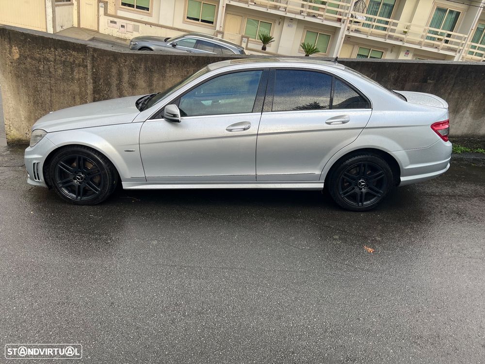 Mercedes-Benz C 220 CDi Avantgarde BlueEfficiency Aut. - 2