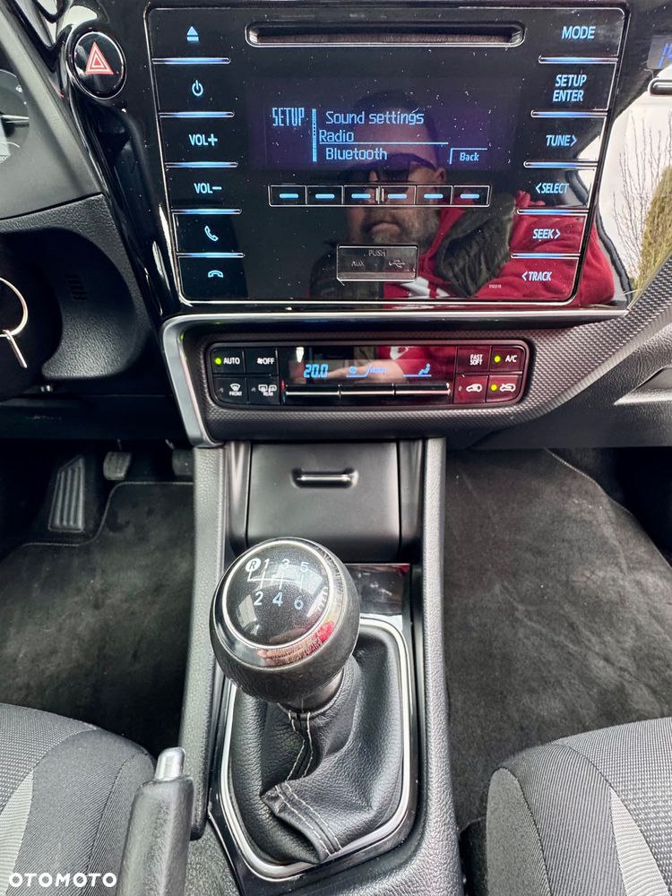 Toyota Auris 1.6 Active - 27