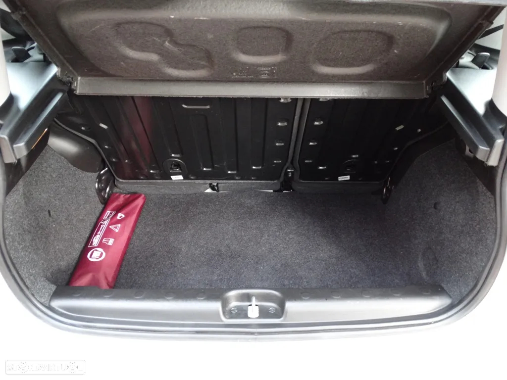 Fiat Panda 1.0 Hybrid City Life - 21