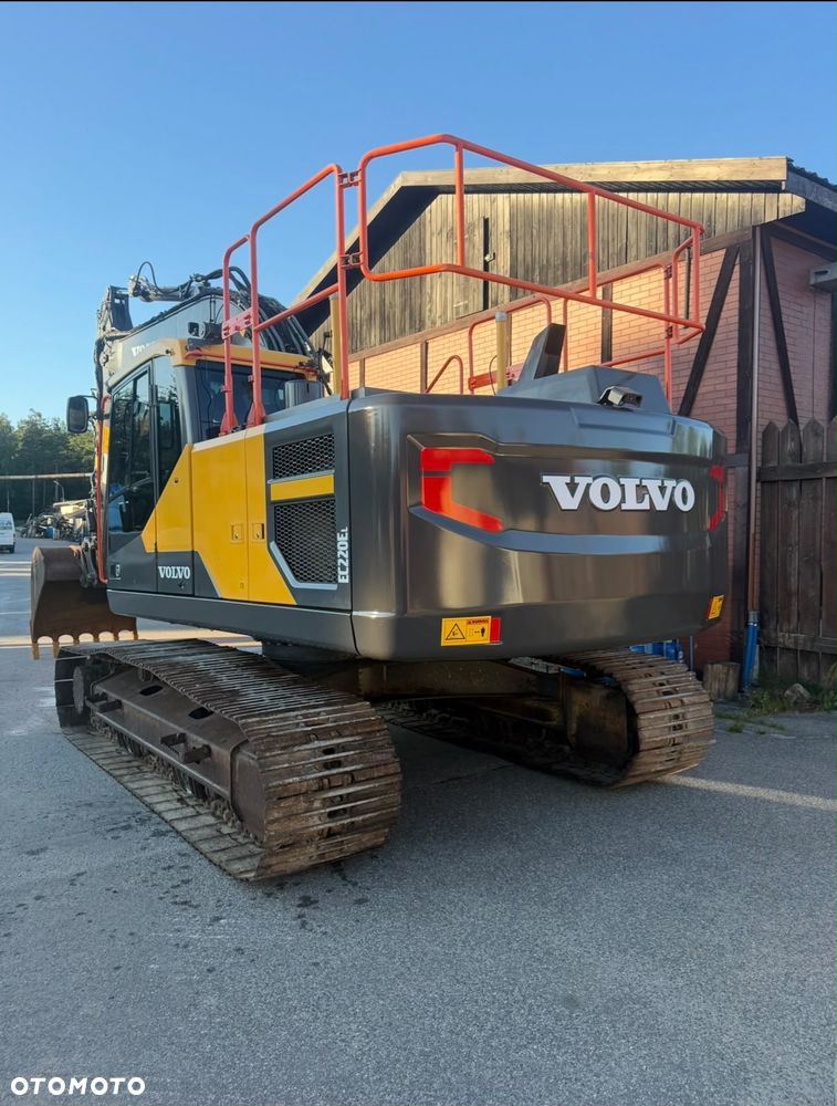 Volvo EC220El - 3