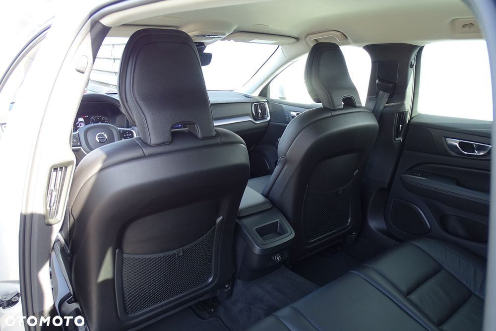 Volvo V60 T4 Geartronic Momentum - 21