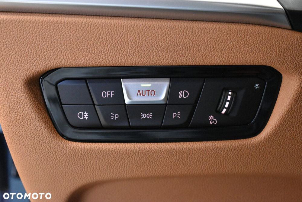 BMW Seria 4 - 12