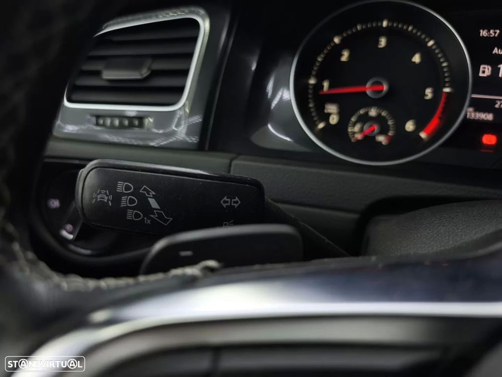 VW Golf 2.0 TDI GTD DSG - 23