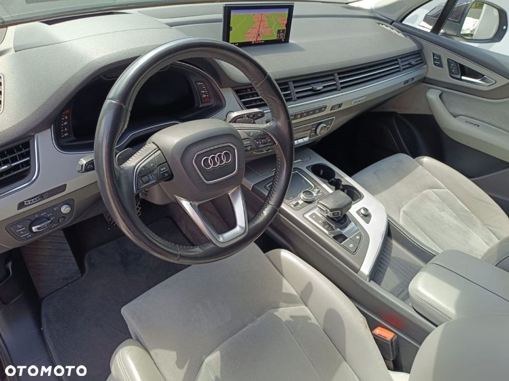 Audi Q7 3.0 TDI Quattro Tiptronic - 6