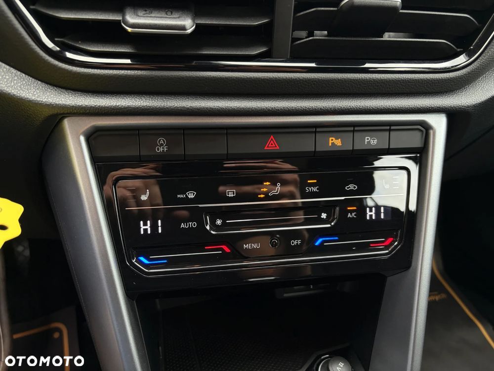 Volkswagen T-Roc - 31