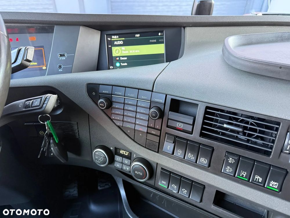 Volvo FH500 EURO 6/XENON/ON1350L/KLIMA.POSTOJOWA/SPROWADZONY DE/SERWIS/ - 34