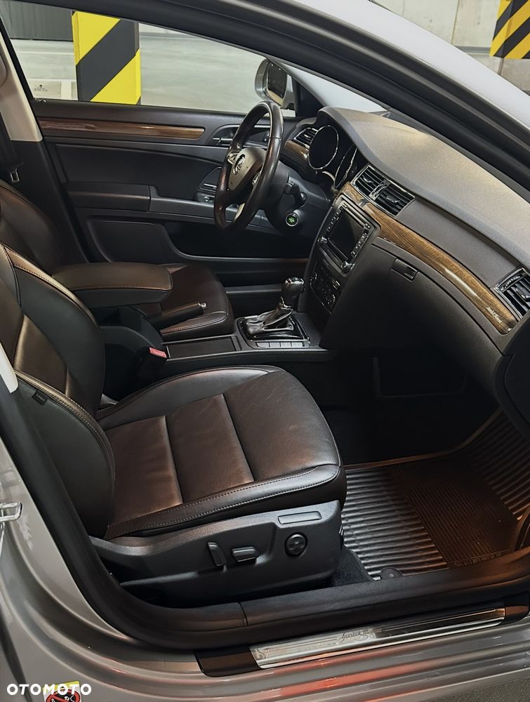 Skoda Superb 3.6 FSI 4x4 L&K DSG - 7
