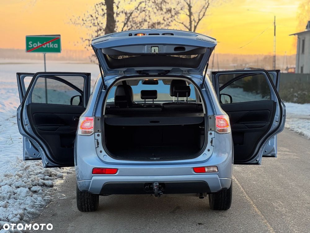 Mitsubishi Outlander 2.0 4WD Top - 20