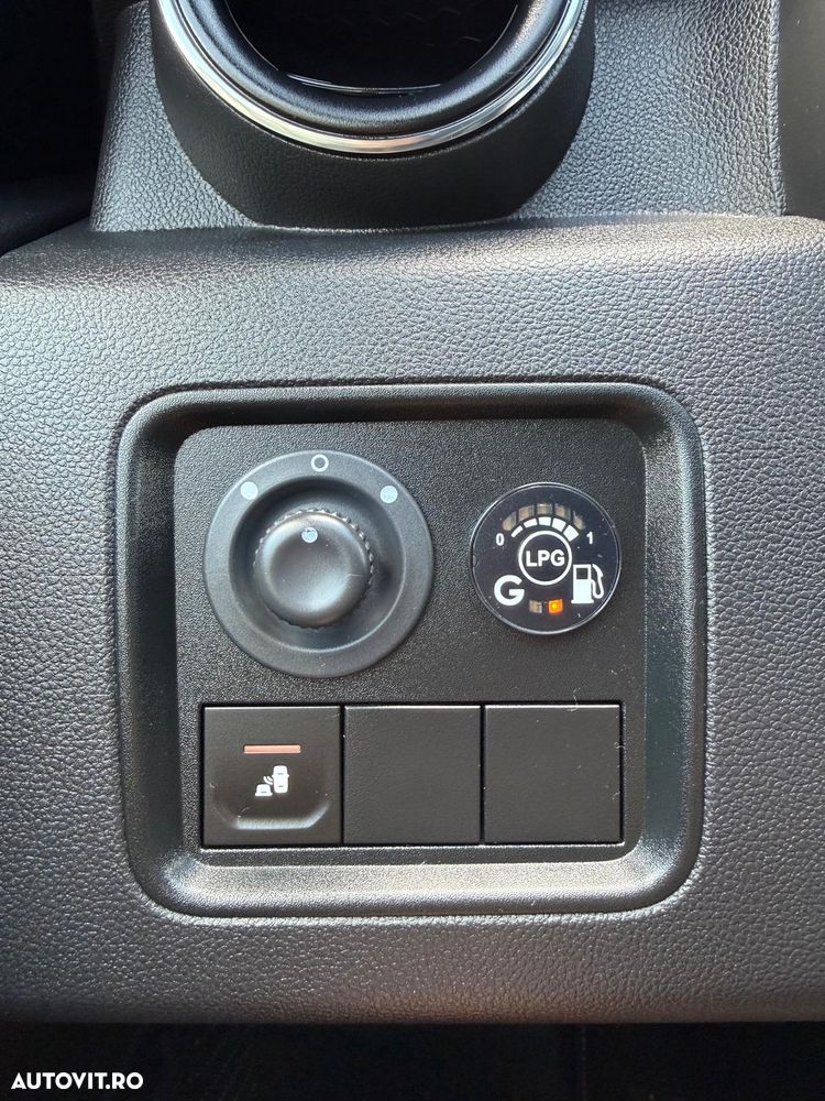 Dacia Duster 1.6 SCe Prestige jante 16" - 27