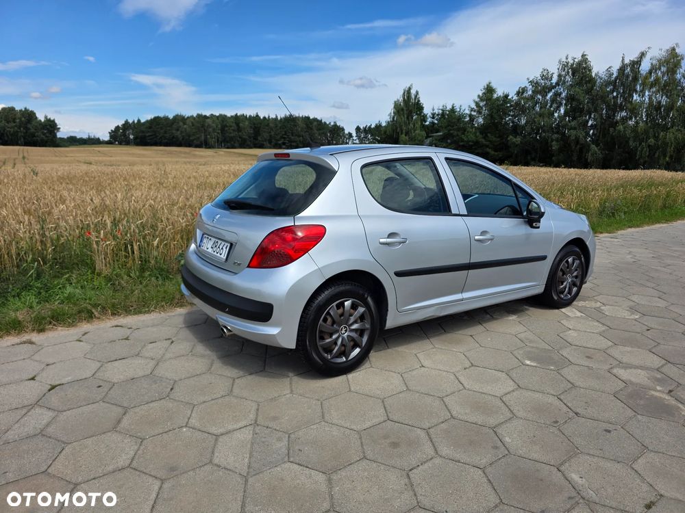 Peugeot 207 1.4 Sportium - 16