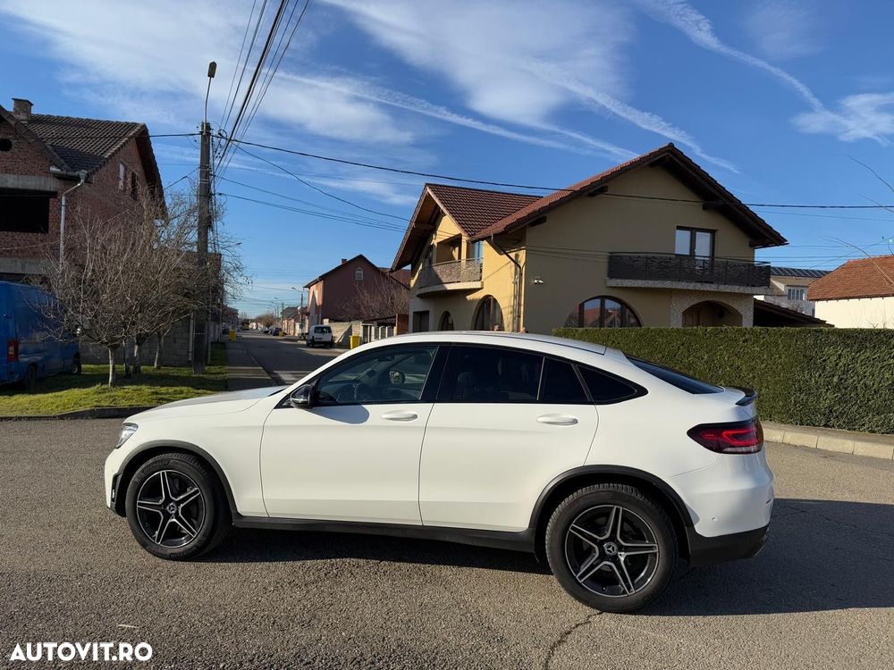 Mercedes-Benz GLC Coupe 300 d 4Matic 9G-TRONIC AMG Line - 23