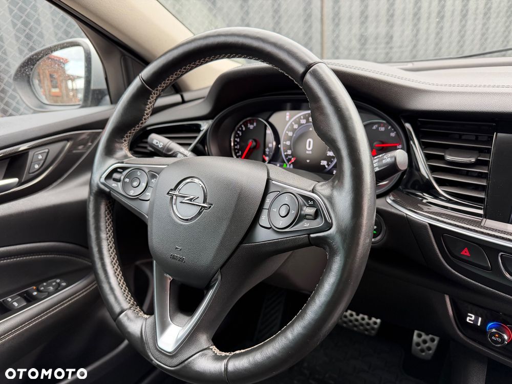 Opel Insignia - 40