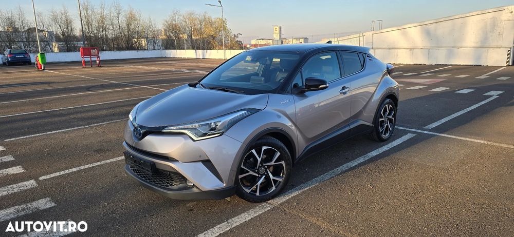Toyota C-HR Hybrid Style Selection - 1
