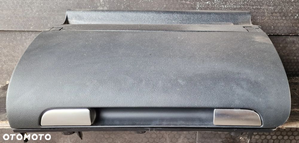 SCHOWEK PASAŻERA AUDI A3 8P LIFT 5D