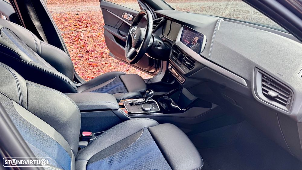BMW 118 i Pack Desportivo M Auto - 21