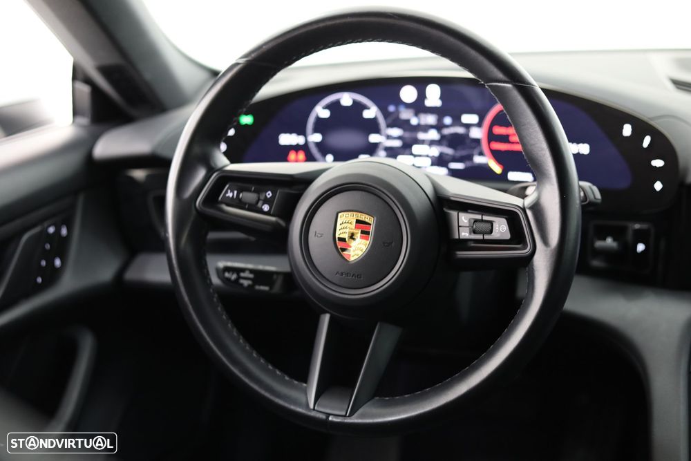 Porsche Taycan Cross Turismo 4 - 49