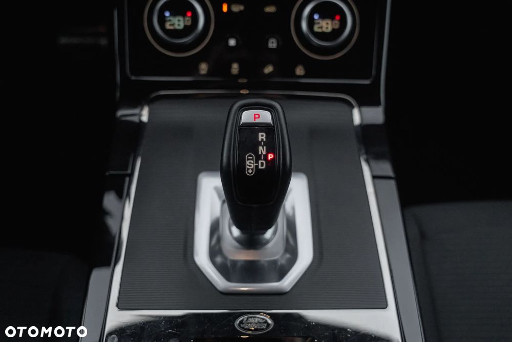 Land Rover Range Rover Evoque - 25