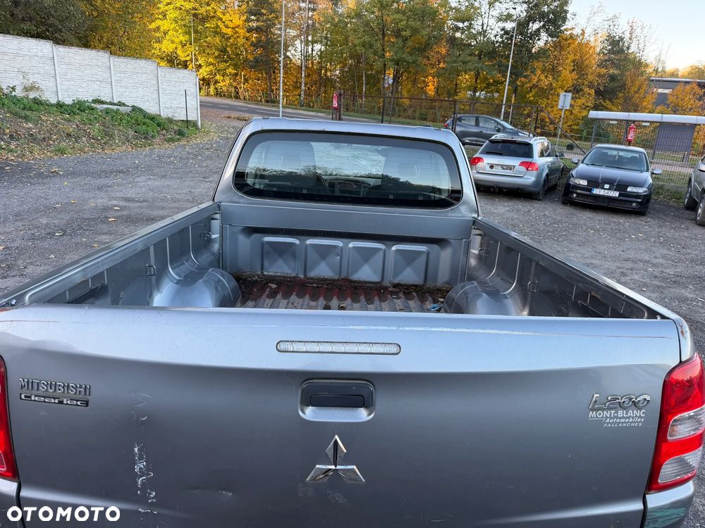 Mitsubishi L200 - 7