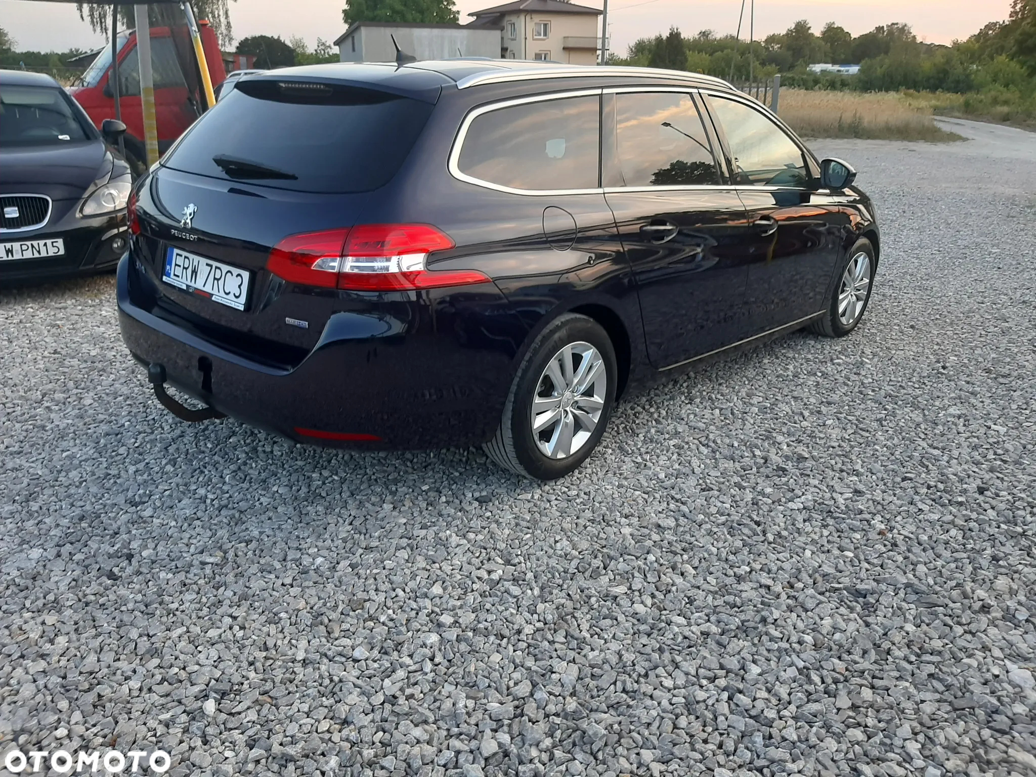 Peugeot 308 SW 1.6 BlueHDi Allure S&S - 4