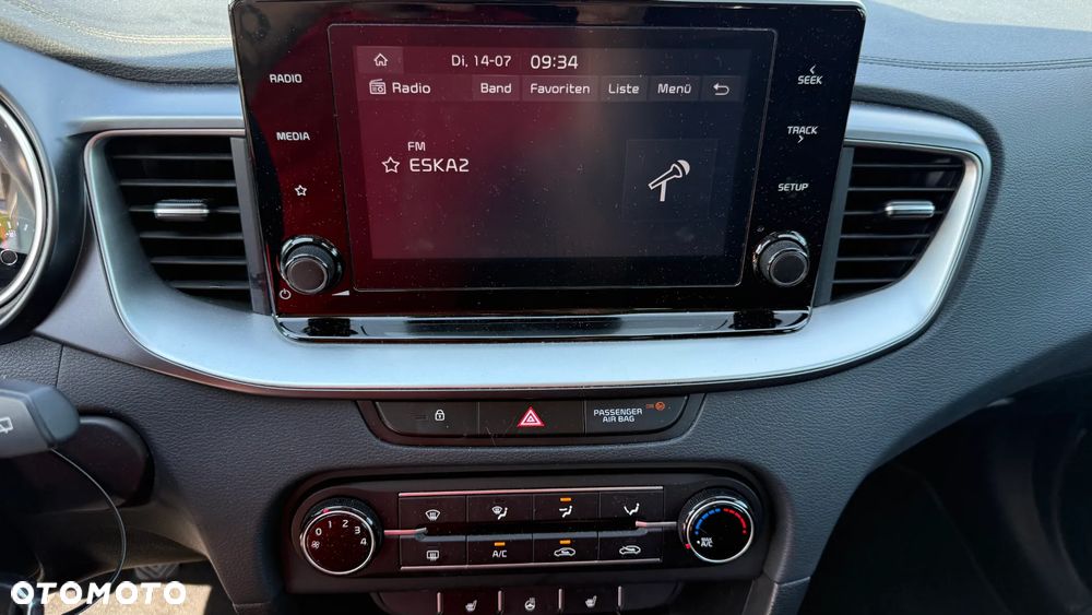 Kia Ceed 1.0 T-GDI 120 OPF Edition 7 - 29