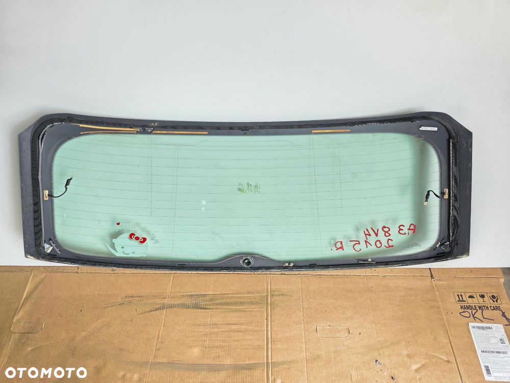 SZYBA TYLNA TYŁ Z KLAPY AUDI A3 8V 5-DRZWI SPORTBACK 8V4845501 2015 ROK - 4
