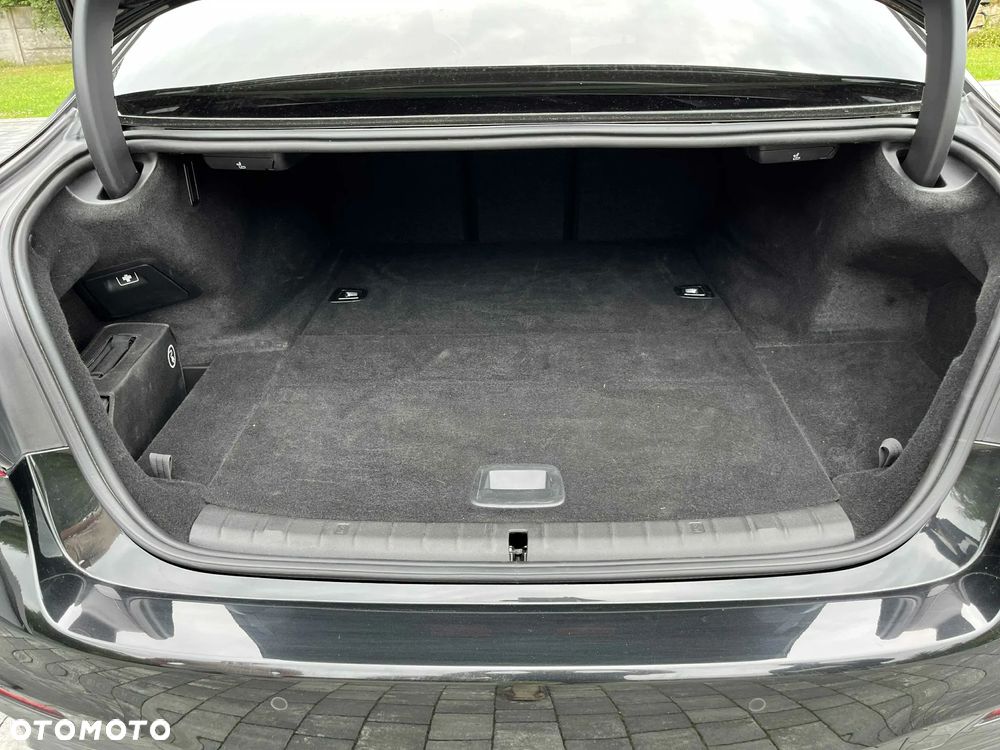 BMW Seria 5 530i Sport - 9