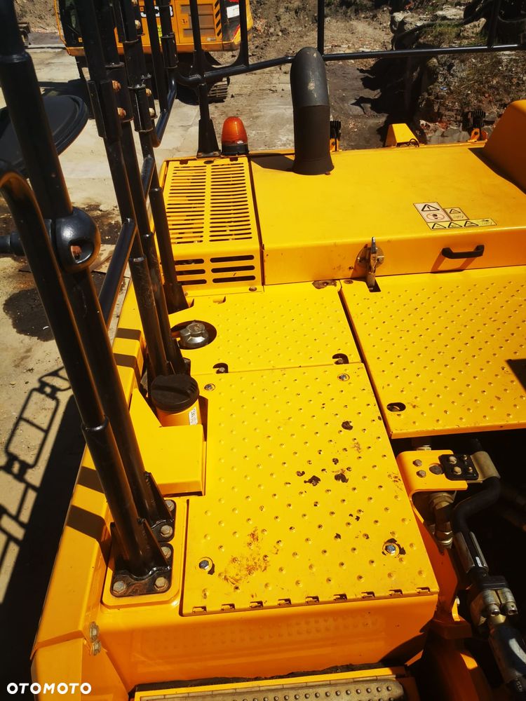 JCB 220 X lc 7500 MTH 2020 rok - 13