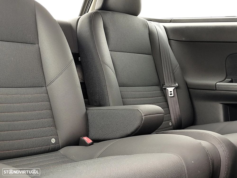 Volvo C30 1.6 D Drive 99g Momentum Start/Stop - 37
