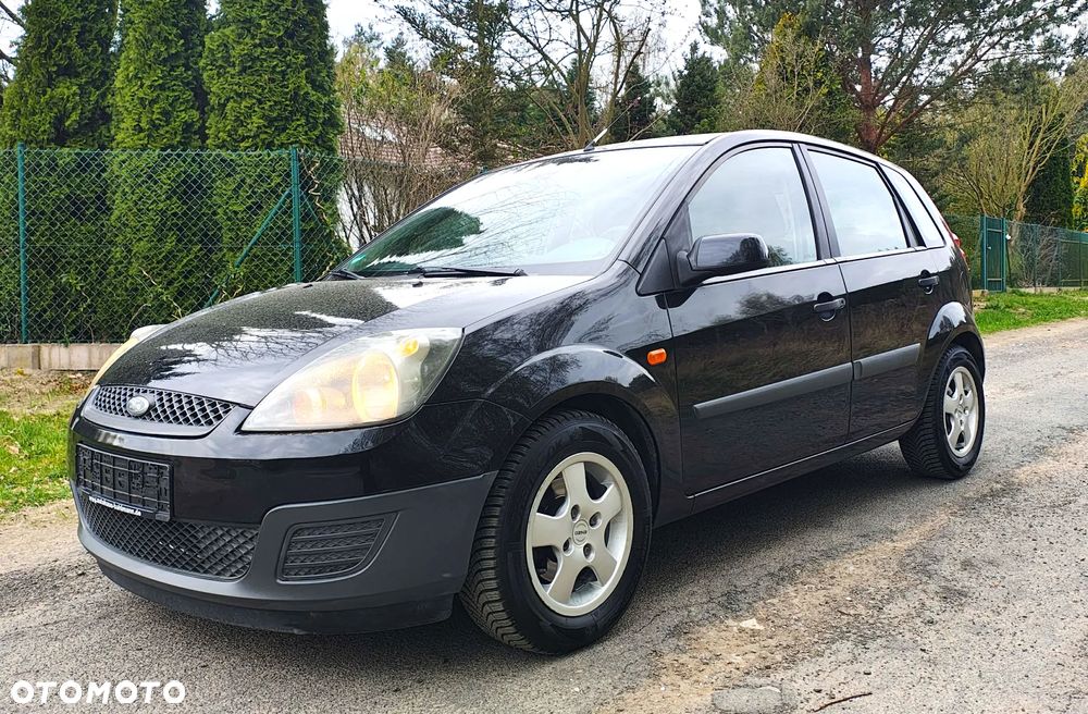 Ford Fiesta 1.3 Ambiente - 4