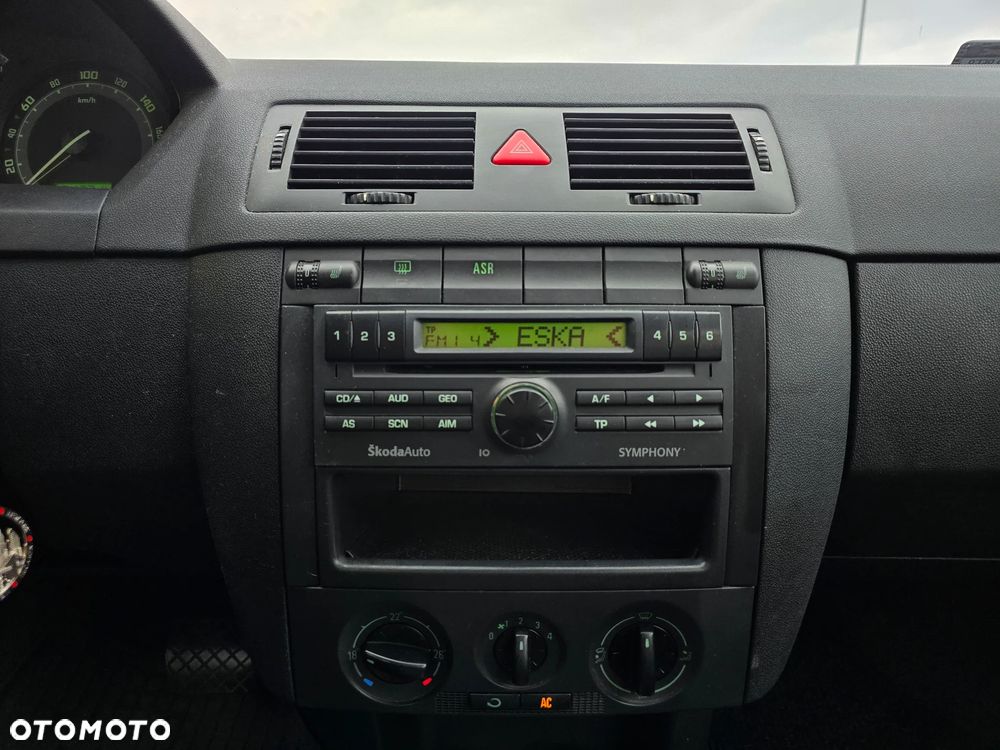 Skoda Fabia 1.4 16V Comfort - 26