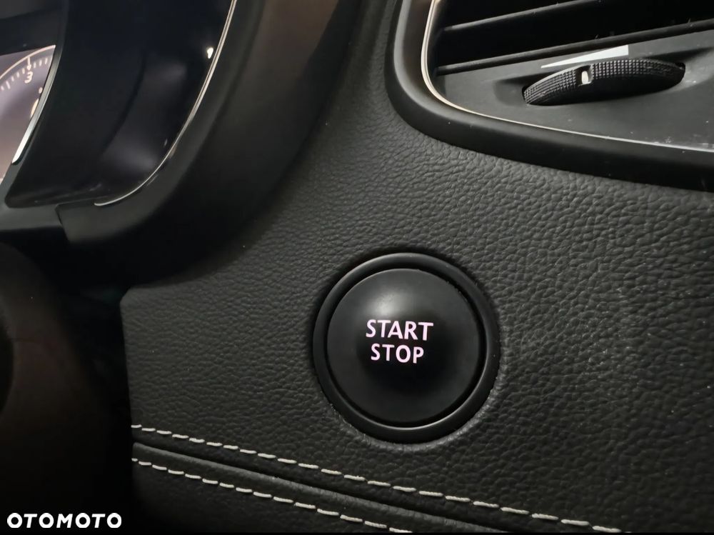 Renault Scenic ENERGY TCe 130 BOSE EDITION - 34