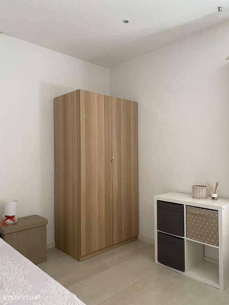 Quarto - localizado em Massarelos Porto - Grande imagem: 3/8