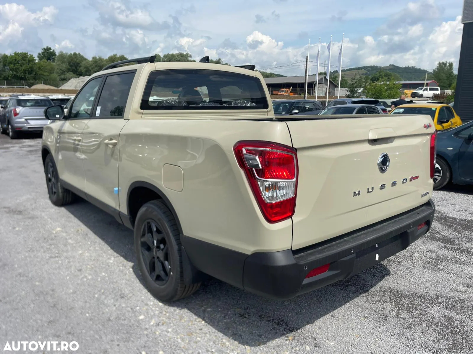 SsangYong MUSSO Grand 2.2 e-XDI 6AT Black Edition - 4