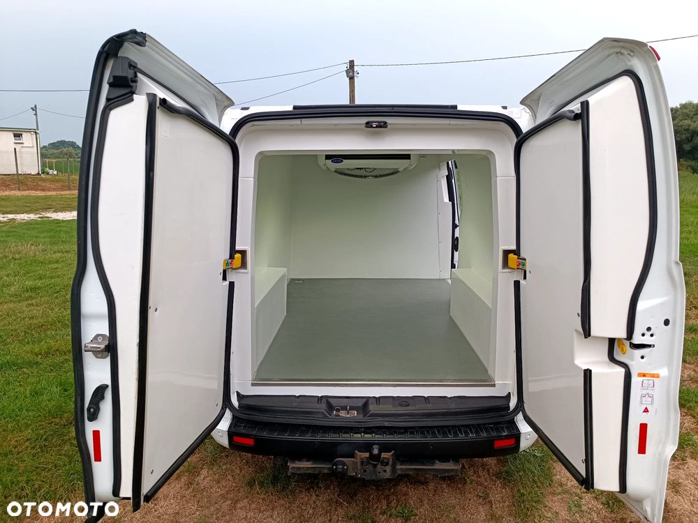 Ford Transit Custom - 12