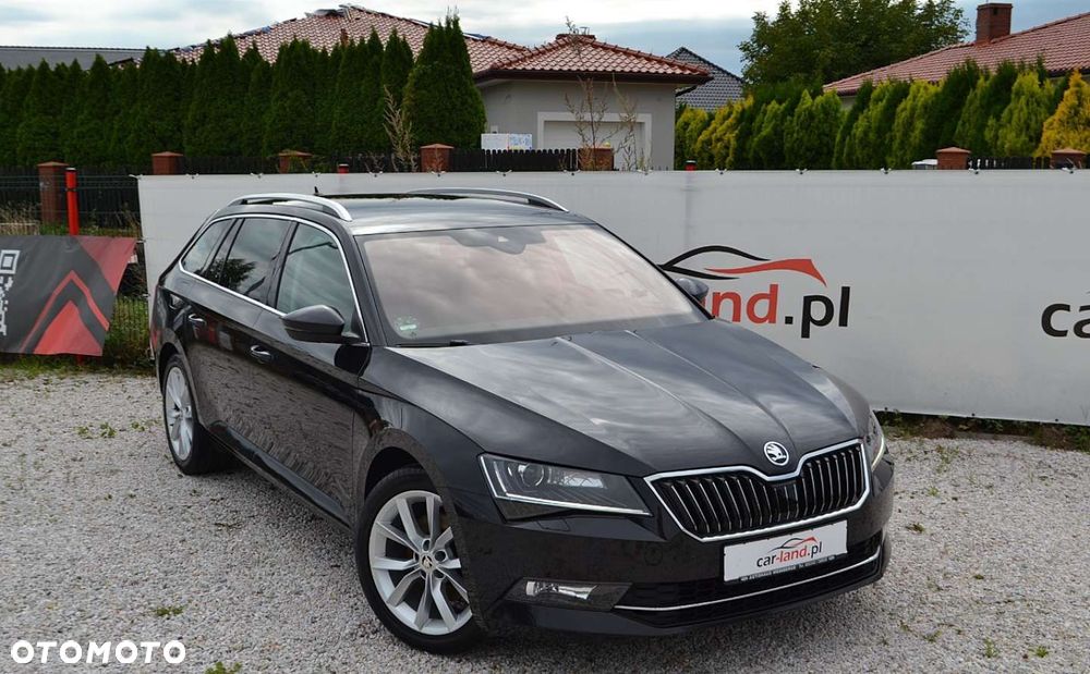 Skoda Superb Combi 2.0 TDI DSG Premium Edition - 3
