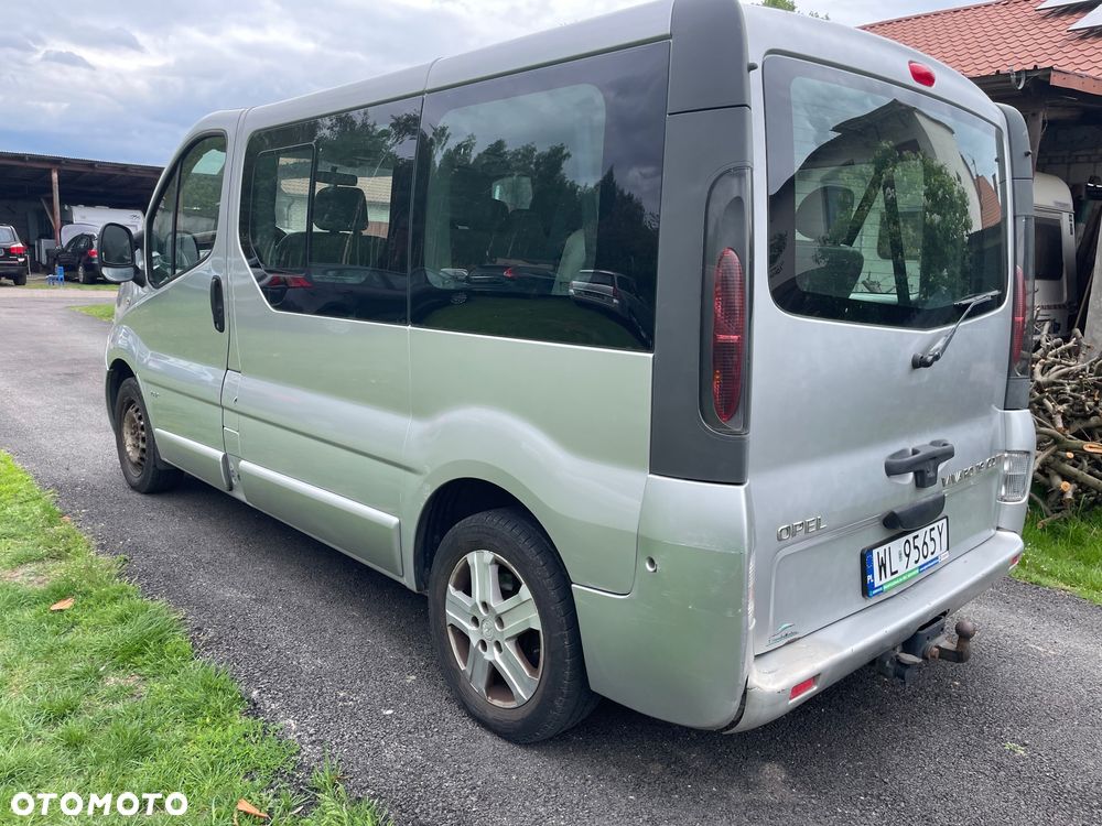 Opel Vivaro - 17