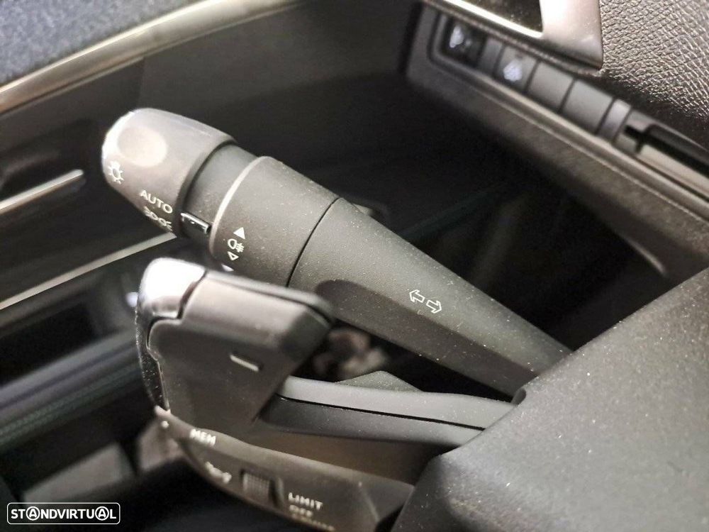 Peugeot 5008 1.5 BlueHDi Allure Pack EAT8 - 11