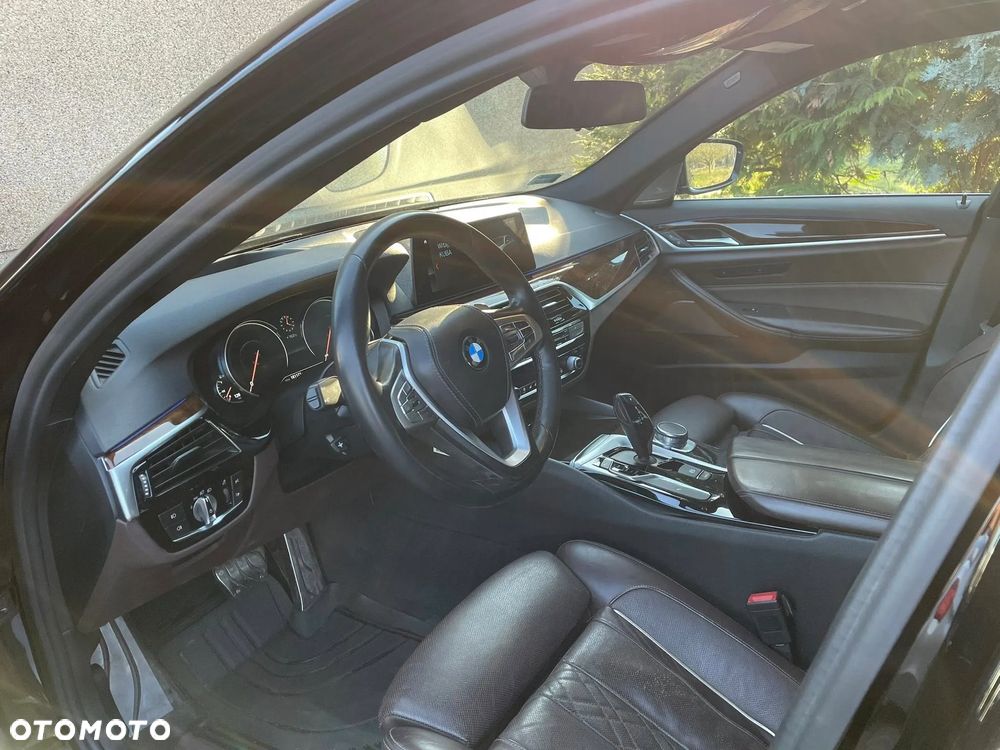 BMW Seria 5 540i - 5