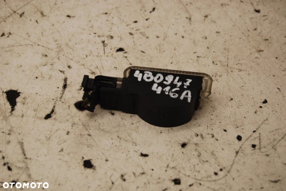 LAMPKA OŚWIETLENIA KABINY 4B0947416A AUDI A8 A6 4B0947416 - 5
