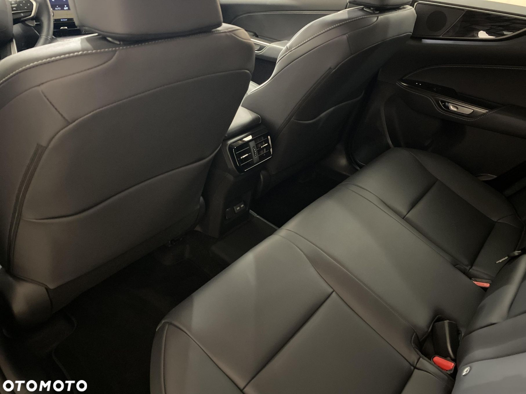 Lexus NX - 11