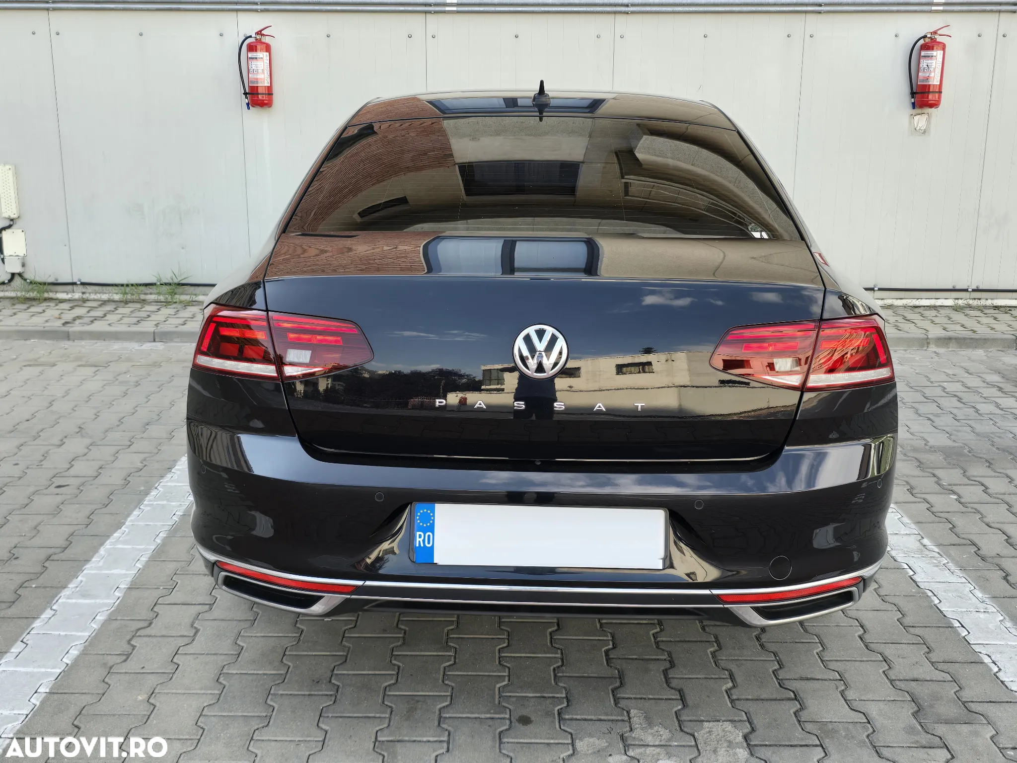 Volkswagen Passat 2.0 TDI DSG Highline - 4