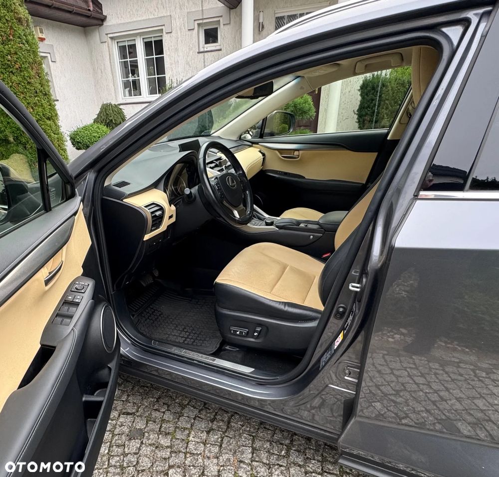 Lexus NX 300h Comfort AWD - 11