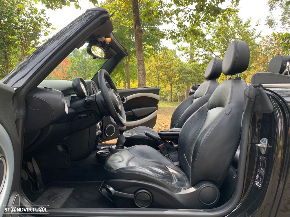 MINI Cabrio Cooper D - 13