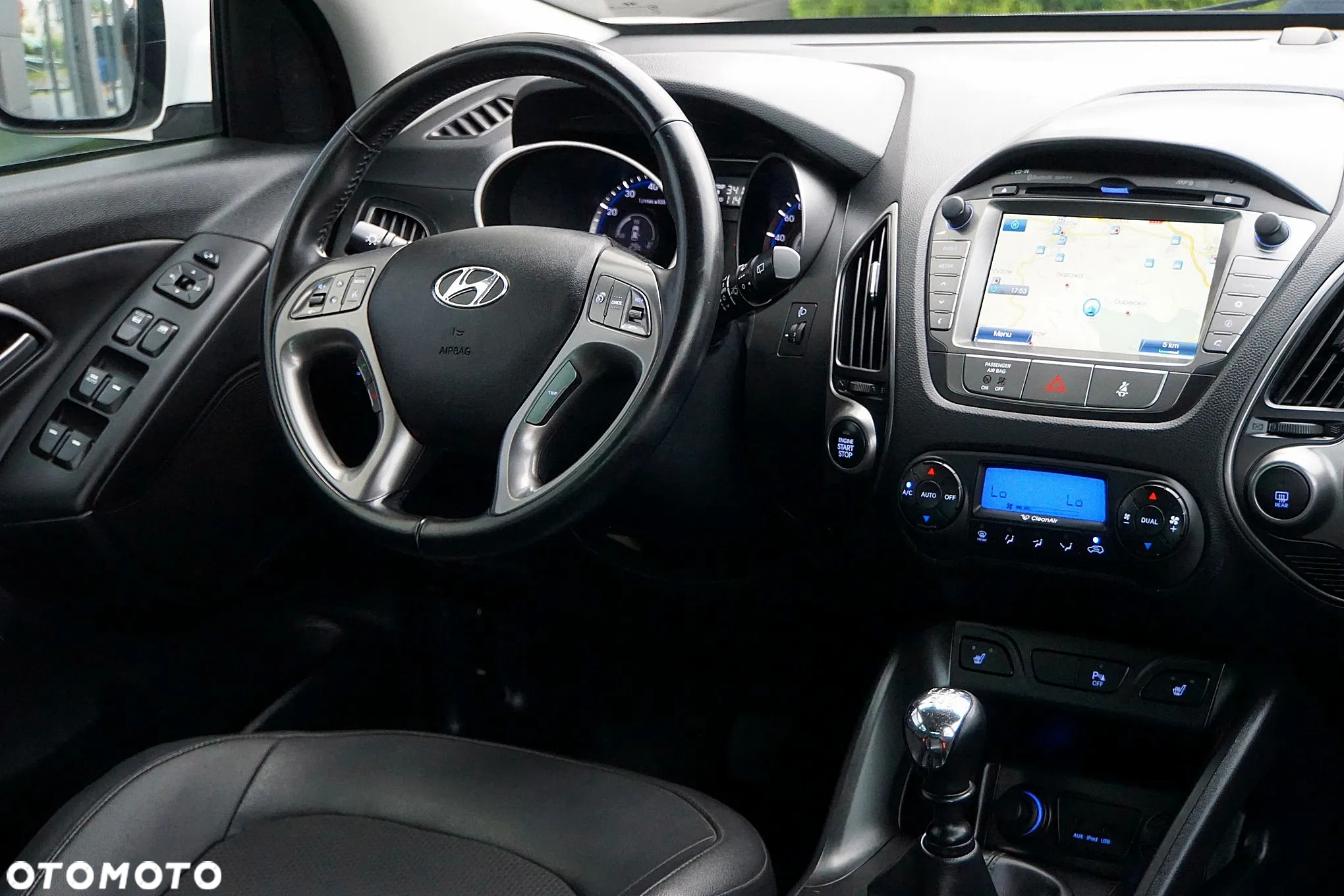 Hyundai ix35 1.6 2WD Fifa World Cup Edition - 31