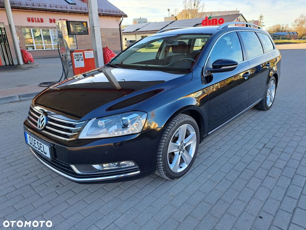 Volkswagen Passat - 1