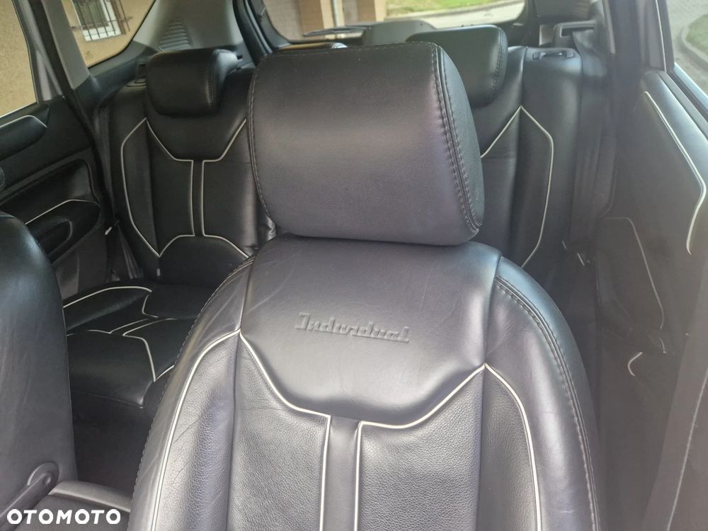 Ford Kuga 2.0 TDCi Individual - 13