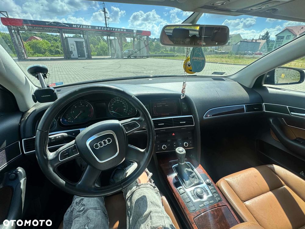 Audi A6 Avant - 13