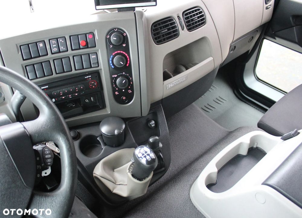 Renault MIDLUM 300 HAKOWIEC - 10