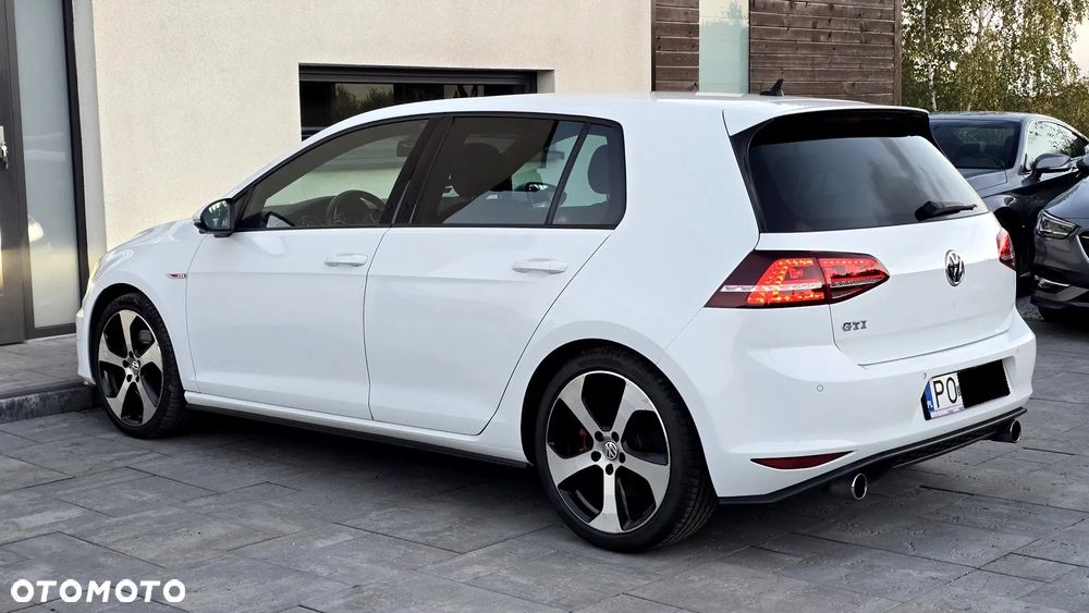 Volkswagen Golf 2.0 TSI BMT GTI DSG - 11